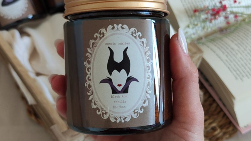 Maleficent: ένα αρωματικό κερί με ρούμι, βανίλια και bourbon